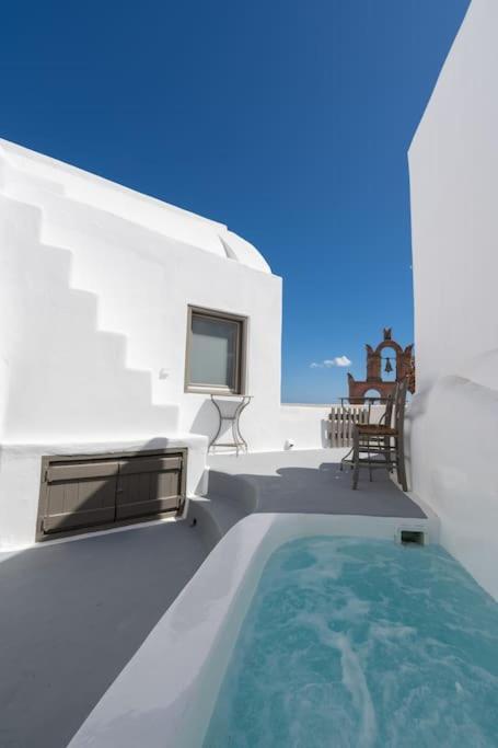 Astrea Suites "Ostria Cave Villa-Outdoor Jacuzzi" Oia  Ngoại thất bức ảnh